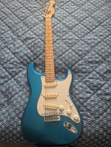 Squier Stratocaster (vintage, Metallic blue)