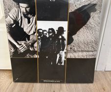 U2