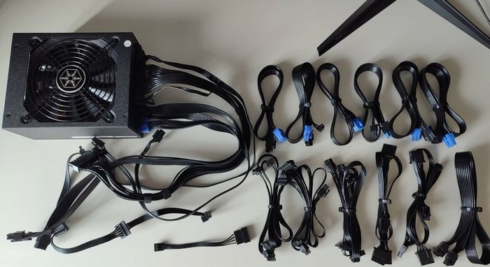Silverstone 1100 Watt ST1100-TI Strider Titanium