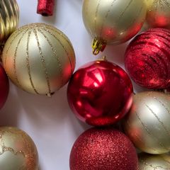 Red & Gold Christmas Baubles - 52 Pieces