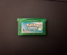 Pokemon Emerald Version Authentic Nintendo Game Boy Advance GBA Cartridge