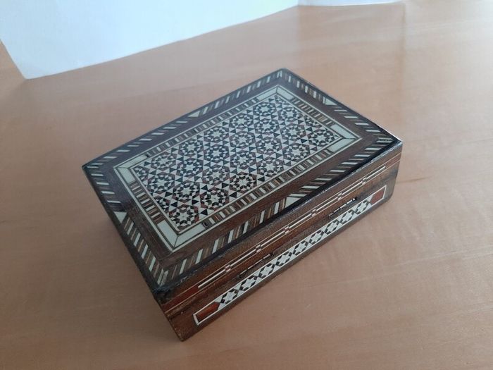 Small Syrian inlay box