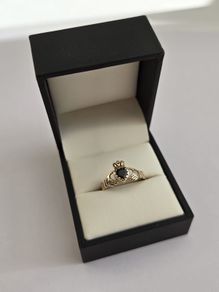 Vintage 9ct Yellow Gold Claddagh Ring