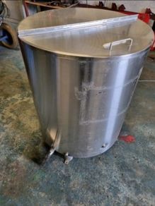 stainless steel tank