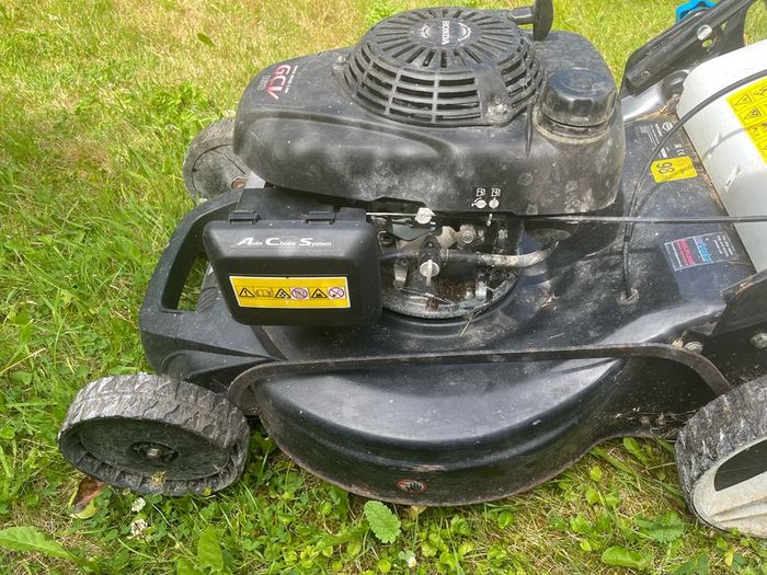 Petrol lawn mower