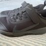 Nike kids size 11.5 black runners Image 5