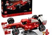LEGO Icons 11375 F1 Ferrari F2004 &amp; Michael Schumacher