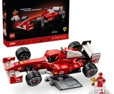 LEGO Icons 11375 F1 Ferrari F2004 & Michael Schumacher