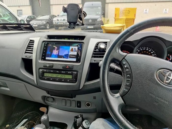 Toyota Hilux Android CarPlay Radio