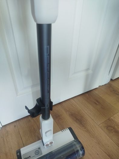 Shark Detect Pro Vacuum Cleaner