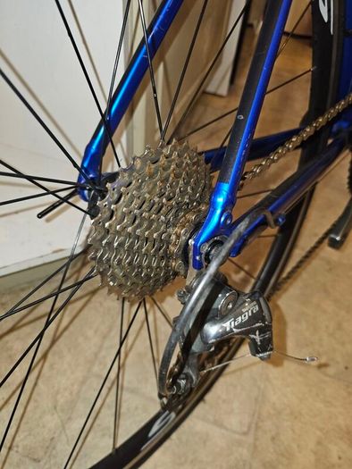 Giant Defy road bike