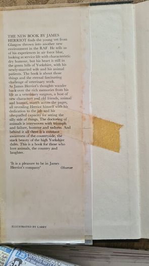 Vets Might Fly. By James Herriot. VINTAGE FIRST EDITION. 1976 Hardback With Dustjacket In Good Condition.