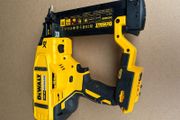 18 g straight brad nailer like new
