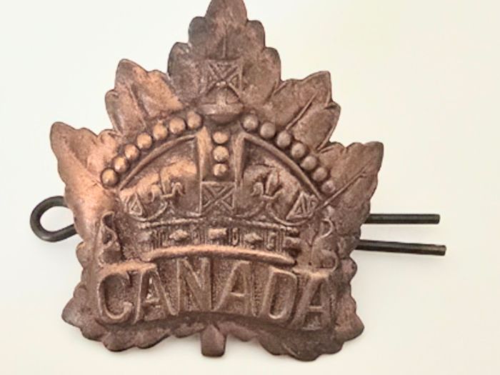 WW1 Canadian Army Cap Badge