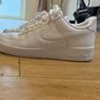 Sneakers Image 3