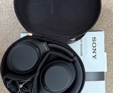 Sony XM4 Headphones