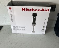 Kitchen Aid blender brand new with battery