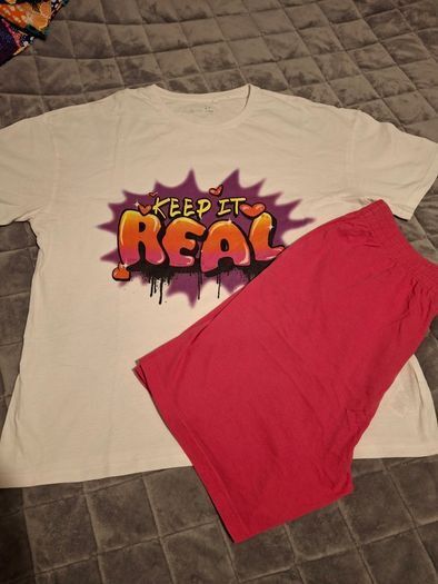 5 pairs of pajamas