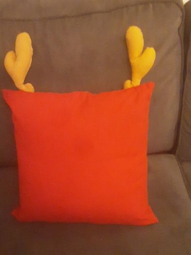 Covers/Novelty NEXT Christmas Cushion Covers x 4 .. 8.00euro Each