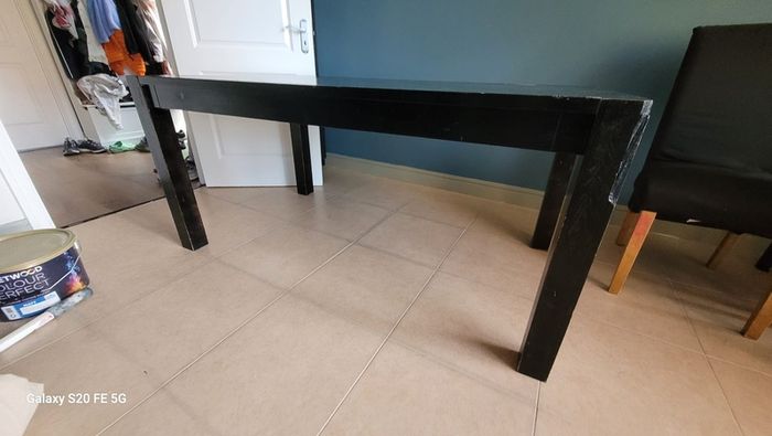 Kitchen table