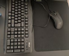 Razer DeathAdder Essential+ Razer Gigantus V2 Medium+keyboard
