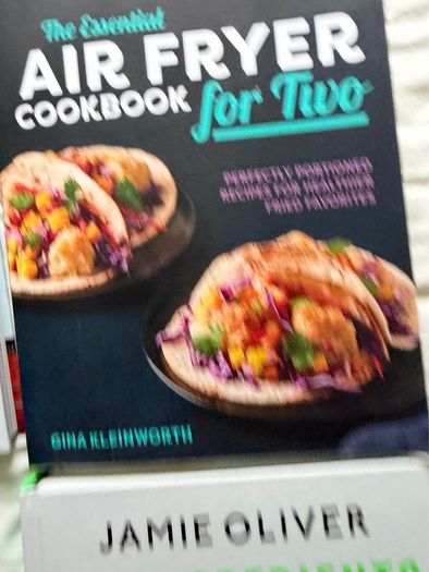 8 Cookbooks | Joe Wicks | Jamie Oliver | The Happy Pear | The Essential Air Fryer