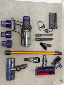 Dyson V10 and accessories
