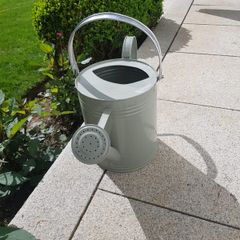 metal watering can