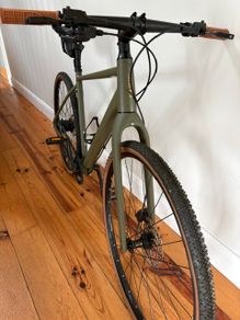 Cube Hyde Pro M54cm / Gates Carbon Drive MINT.