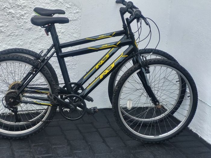 Mountain Bikes  X 2  150 As A Pair Or 85 Each