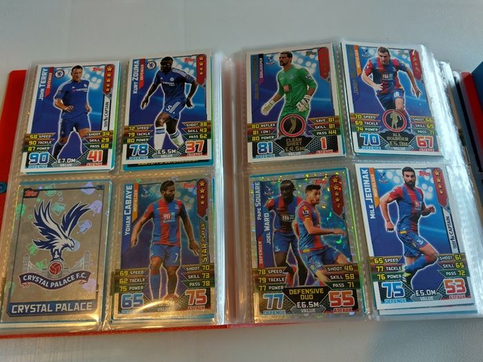 Match Attax 15/16 in Binder.  (Other seasons also)