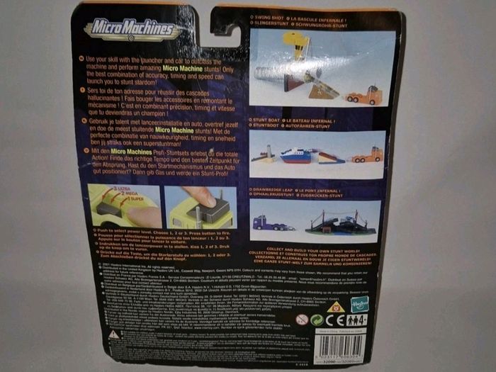 2001 Micro Machines Stunt Swing Shot Moving Action New Hasbro