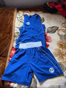 boxing competition blue Size M perfect condition