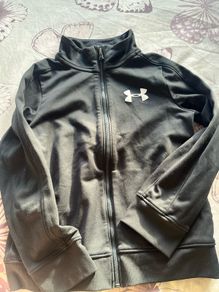 Under Armour boys zip top