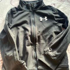 Under Armour boys zip top
