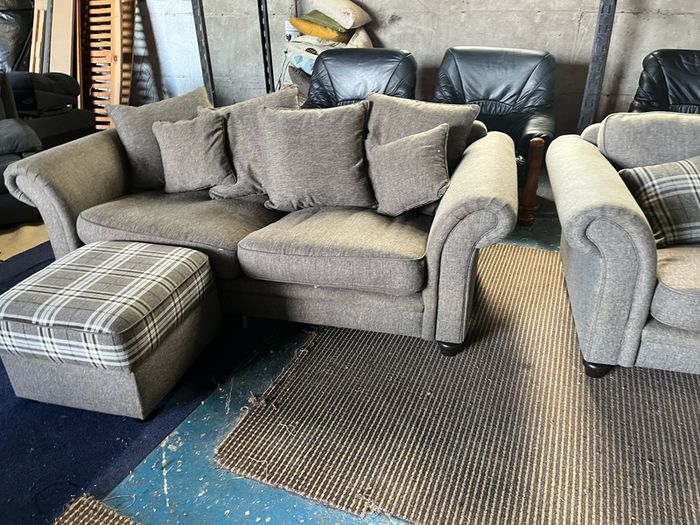 Grey 3+2 sofa set with footrest