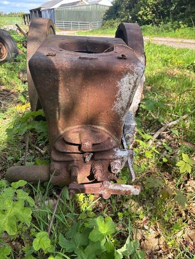 Vintage stationary engine with WICO ignition
