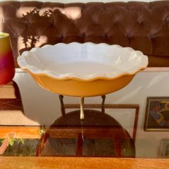 Emile Henry Beautiful Yellow Ruffled Pie Pan Made in France