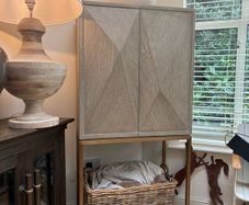 Eicholtz Highland bar cabinet