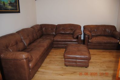Quality leather Alexander & James sofa suite