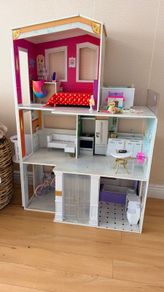 Doll house