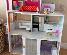 Doll house