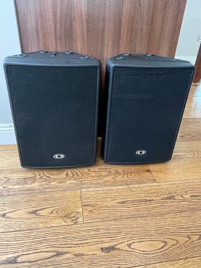 Dynacord D12 speakers