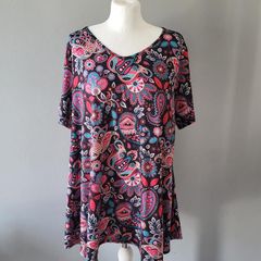 Enmain black & pink top, Size 20-22