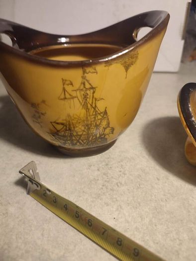 Vintage Japanese Pottery Tea Caddy Pot with Ship Design IN GOOD CONDITION.