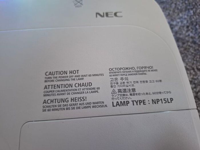 NEC Projector