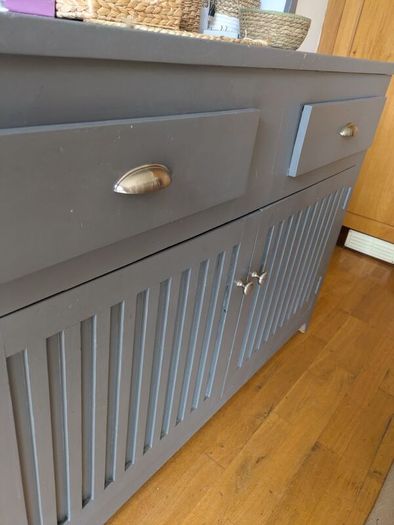 Pine dresser kitchen hutch with 2 x drawers and pull out drawers