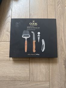 Wine and Cheese Set