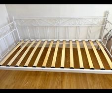 day bed frame
