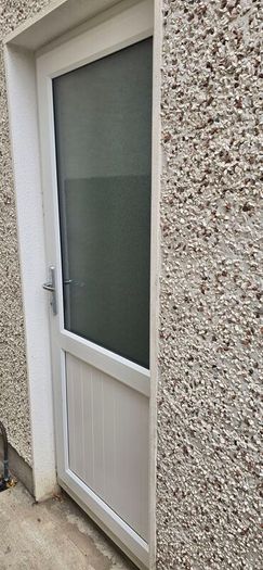 Side door